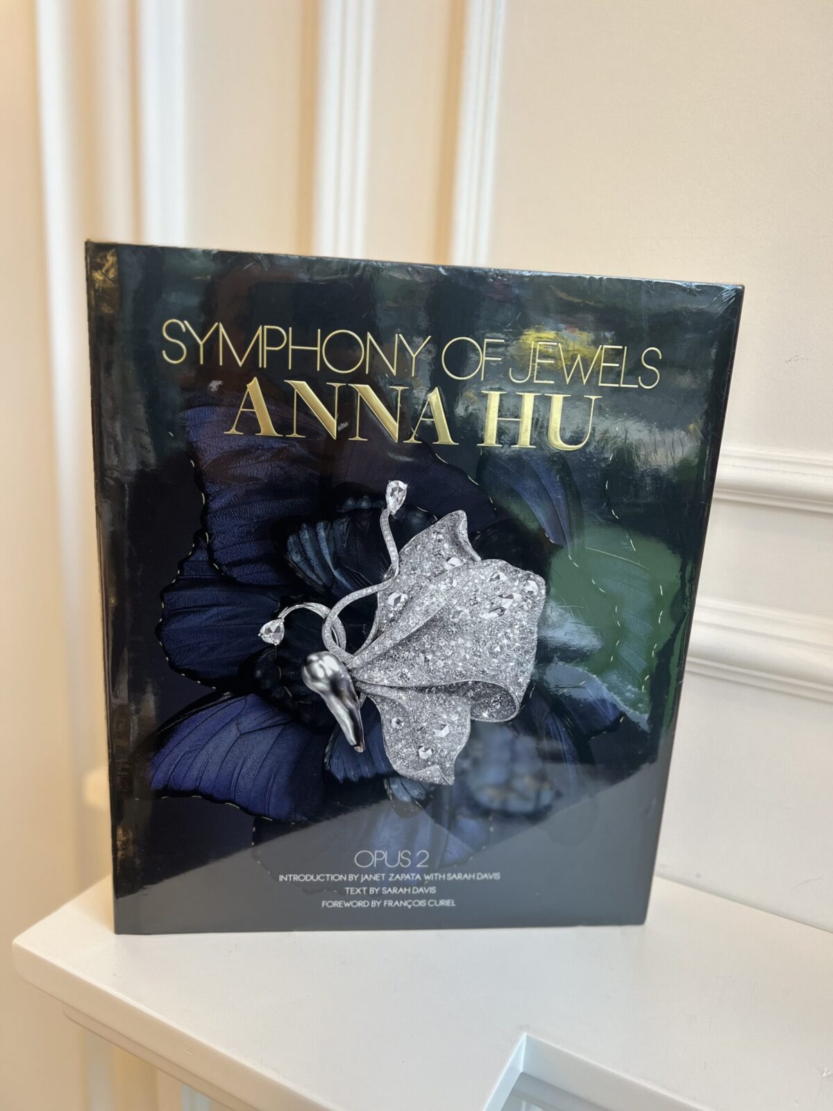 ANNA HU SYMPHONY OF JEWELS - Dekoratif Kitap