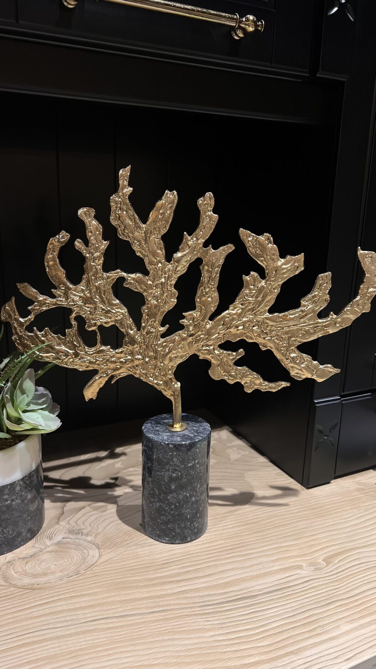 GRİ MERMERLİ KALIN YAPRAK OBJESİ